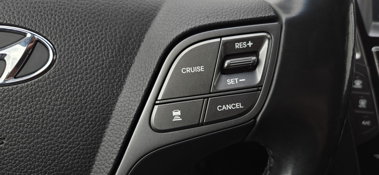 2019 Hyundai Santa Fe XL Preferred Main Image