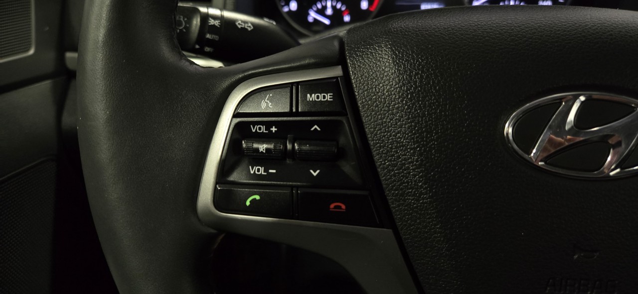 2017 Hyundai Elantra GL Main Image